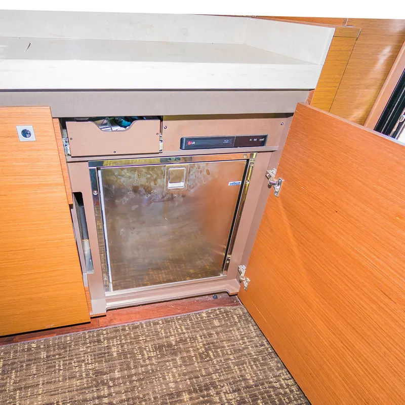 Slide: The Image of Sea Ray Sundancer 510 2015 - 62