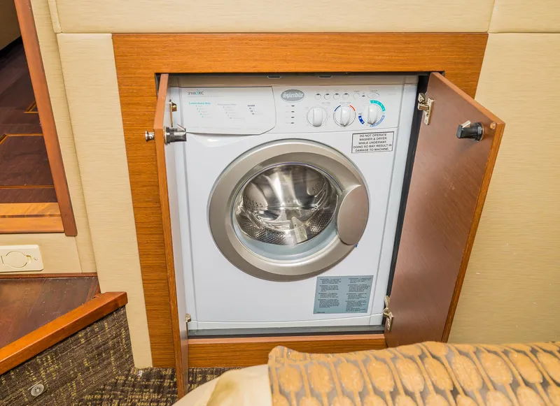 Slide: The Image of Sea Ray Sundancer 510 2015 - 87