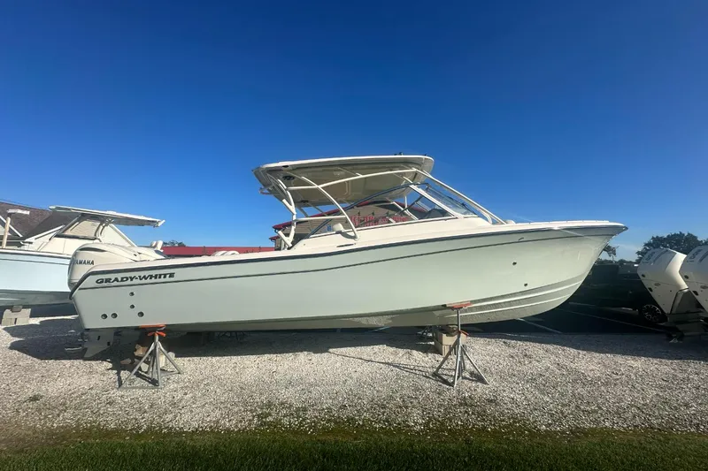 The Image of Grady-White Freedom 285 2026 - 0