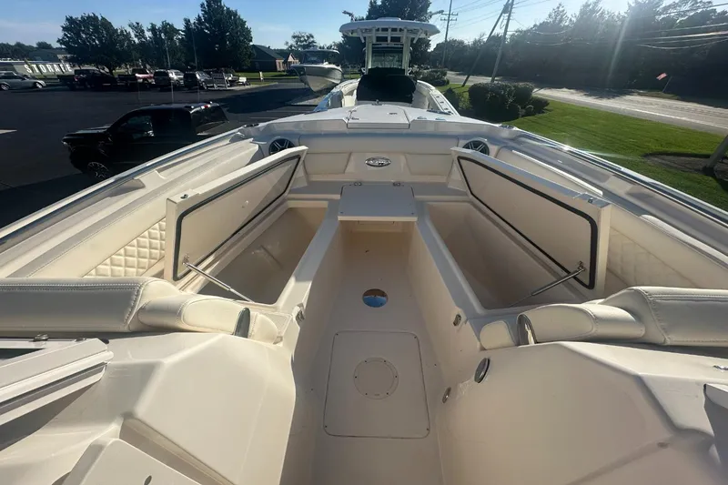 Slide: The Image of Grady-White Freedom 285 2026 - 24