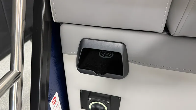 Slide: The Image of Premier 210SUNSATION 2027 - 66