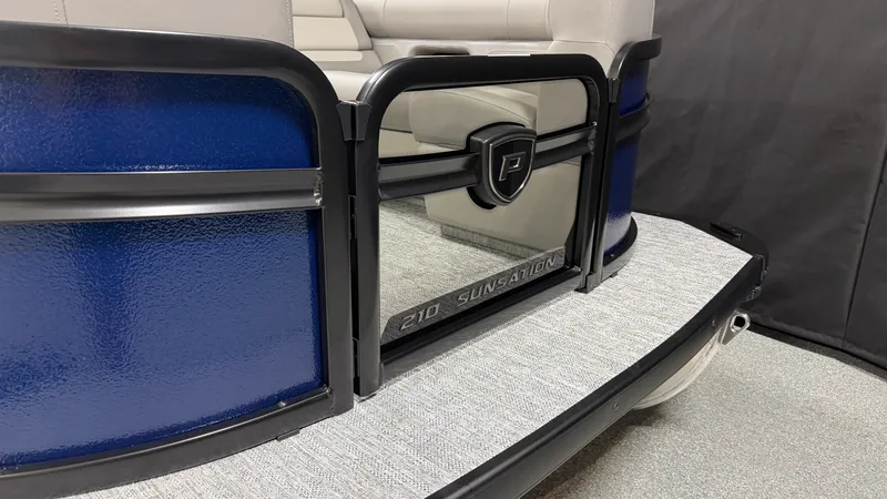 Slide: The Image of Premier 210SUNSATION 2027 - 10