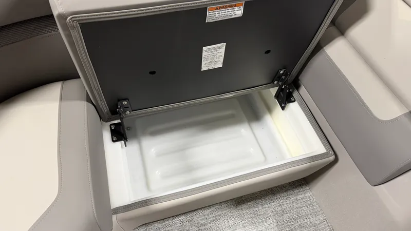 Slide: The Image of Premier 210SUNSATION 2027 - 17