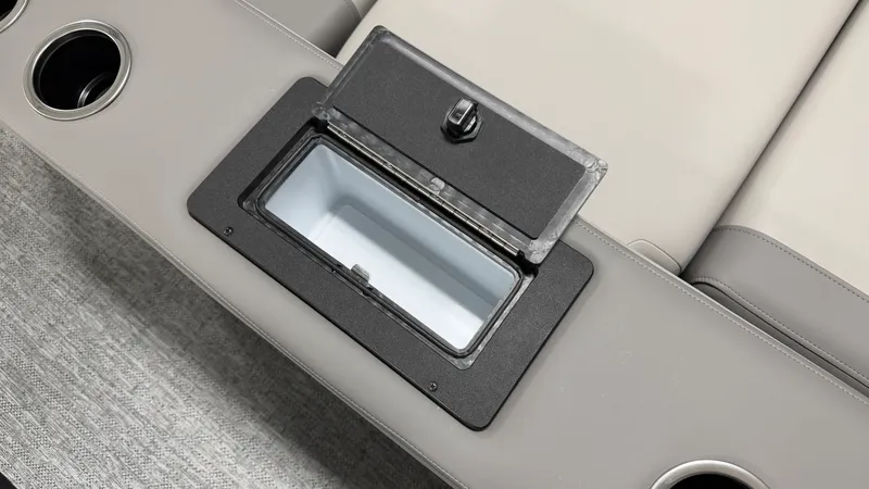 Slide: The Image of Premier 210SUNSATION 2027 - 56