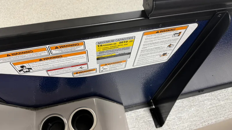 Slide: The Image of Premier 210SUNSATION 2027 - 38
