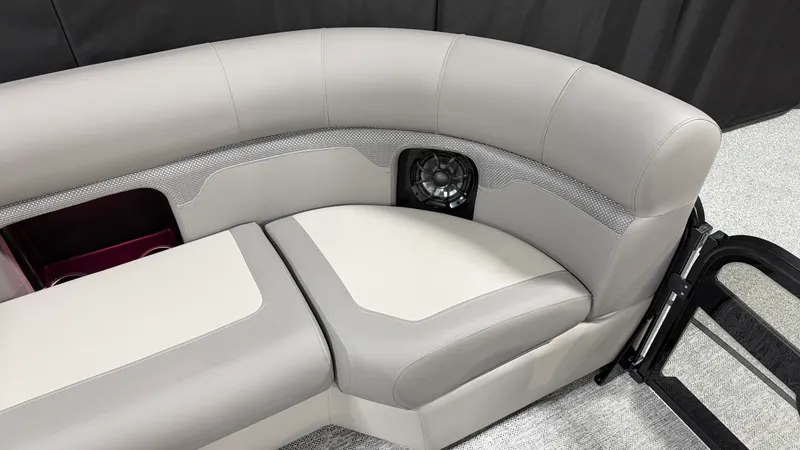 Slide: The Image of Premier 210SUNSATION 2027 - 19
