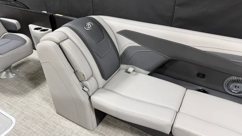 Slide: The Image of Barletta CABRIO24UC 2027 - 30