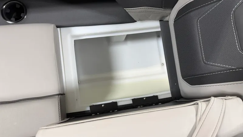 Slide: The Image of Barletta CABRIO24UC 2027 - 19