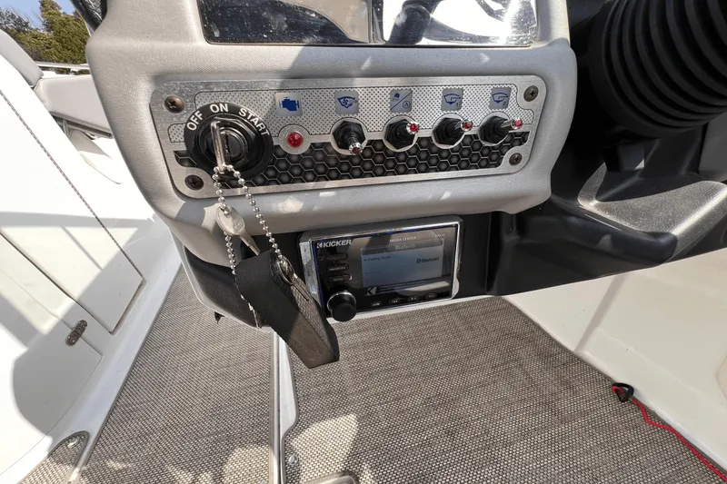 Slide: The Image of Cruisers 298 SS 2016 - 22