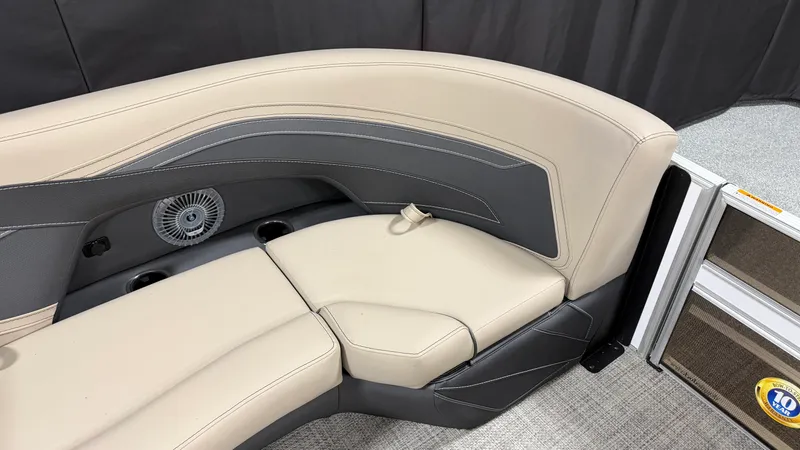 Slide: The Image of Barletta CABRIO22UC 2027 - 23