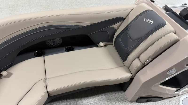 Slide: The Image of Barletta CABRIO22UC 2027 - 18