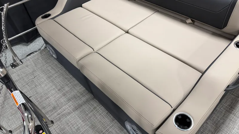 Slide: The Image of Barletta CABRIO22UC 2027 - 74