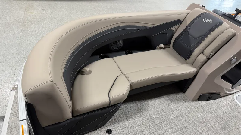 Slide: The Image of Barletta CABRIO22UC 2027 - 12