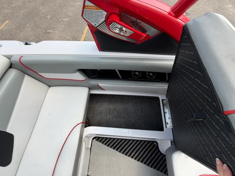 Slide: The Image of Nautique Super Air Nautique 230 2013 - 23