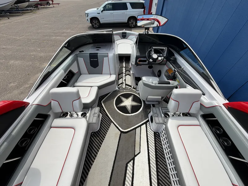Slide: The Image of Nautique Super Air Nautique 230 2013 - 12