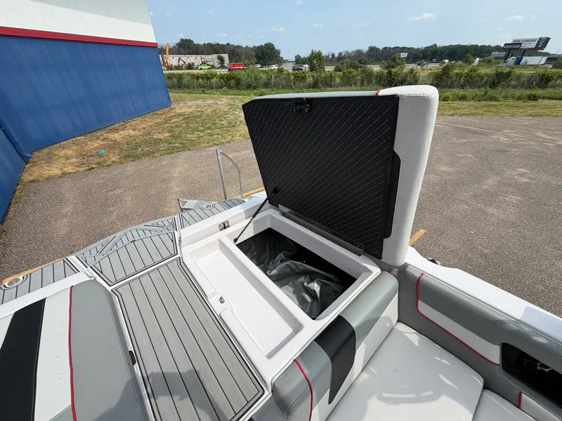 Slide: The Image of Nautique Super Air Nautique 230 2013 - 17