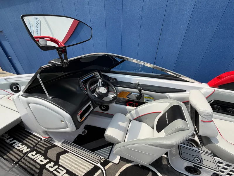 Slide: The Image of Nautique Super Air Nautique 230 2013 - 29