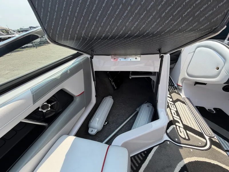 Slide: The Image of Nautique Super Air Nautique 230 2013 - 28
