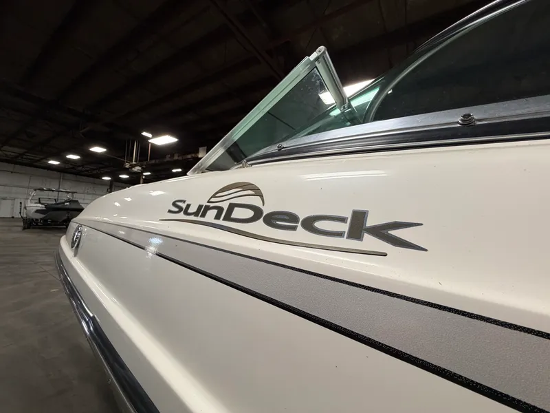 Slide: The Image of Sea Ray 220 SD 2012 - 54