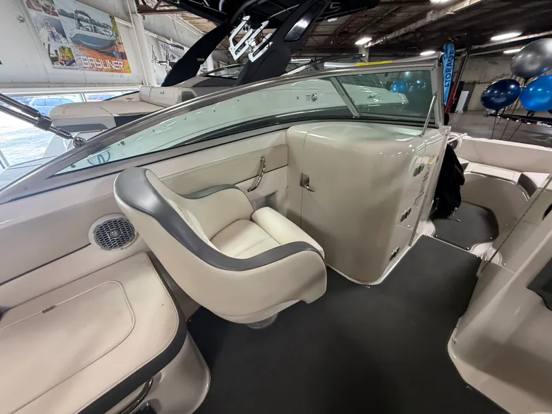 Slide: The Image of Sea Ray 220 SD 2012 - 76