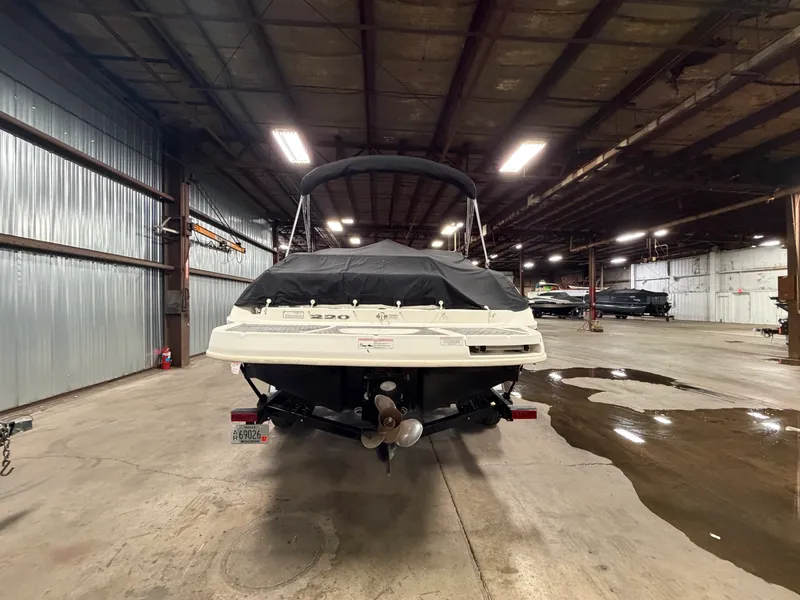 Slide: The Image of Sea Ray 220 SD 2012 - 5