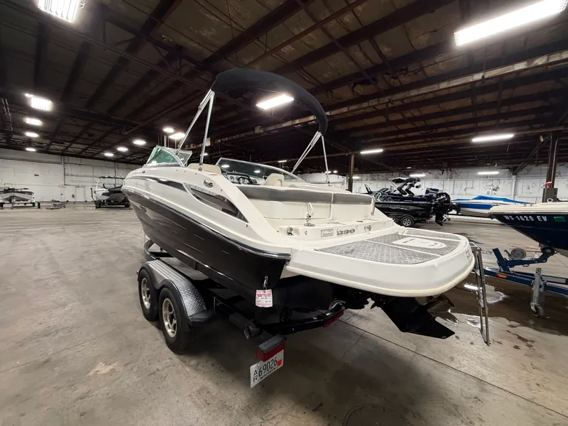 Slide: The Image of Sea Ray 220 SD 2012 - 51