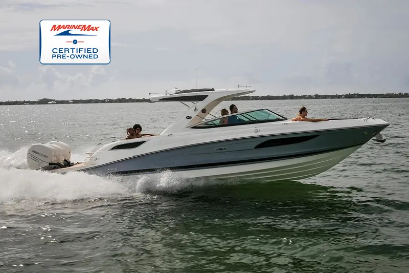 The Image of Sea Ray SLX 350 Outboard 2025 - undefined