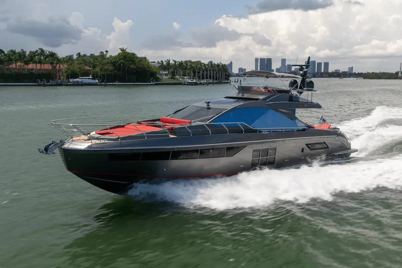 Slide: The Image of Azimut S7 2019 - 12