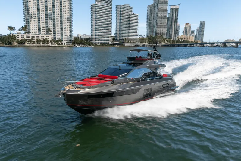 Slide: The Image of Azimut S7 2019 - 19
