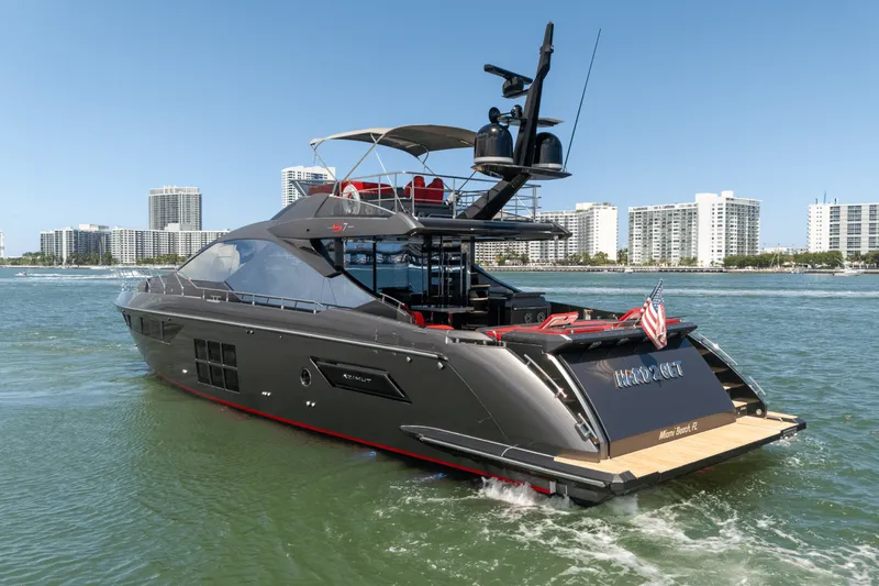 Slide: The Image of Azimut S7 2019 - 3