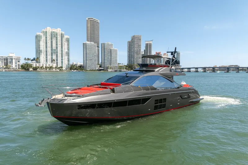 Slide: The Image of Azimut S7 2019 - 7
