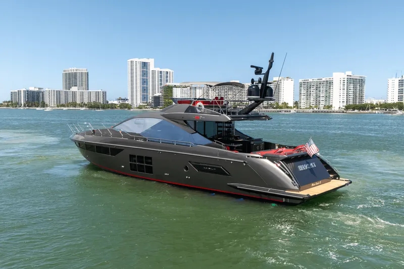Slide: The Image of Azimut S7 2019 - 8