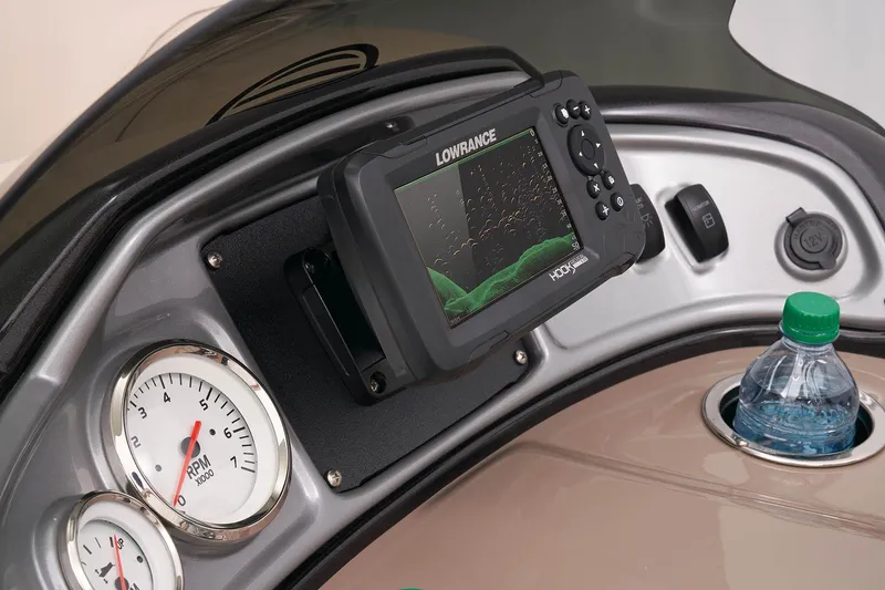 Slide: The Image of Sun Tracker SportFish 20 DLX 2023 - 29