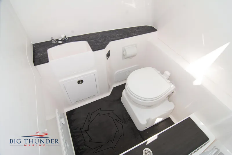 Slide: The Image of Fountain 32 NX 2022 - 52