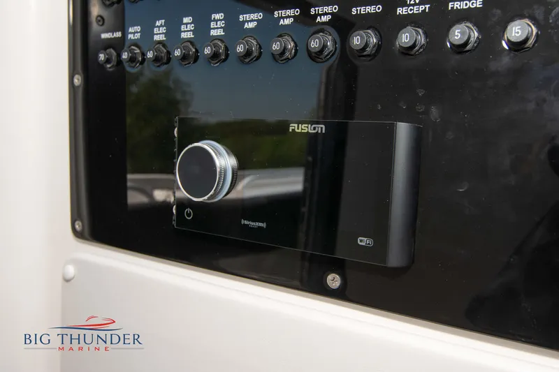 Slide: The Image of Fountain 32 NX 2022 - 54