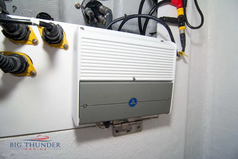 Slide: The Image of Fountain 32 NX 2022 - 58