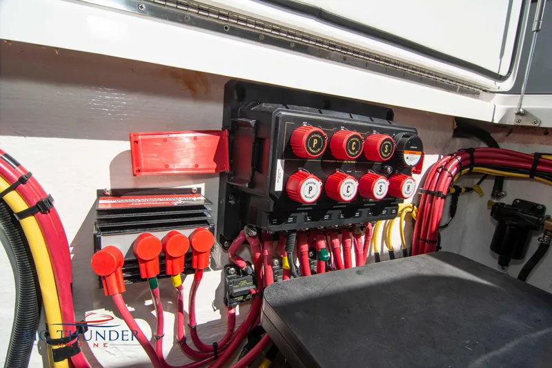 Slide: The Image of Fountain 32 NX 2022 - 61