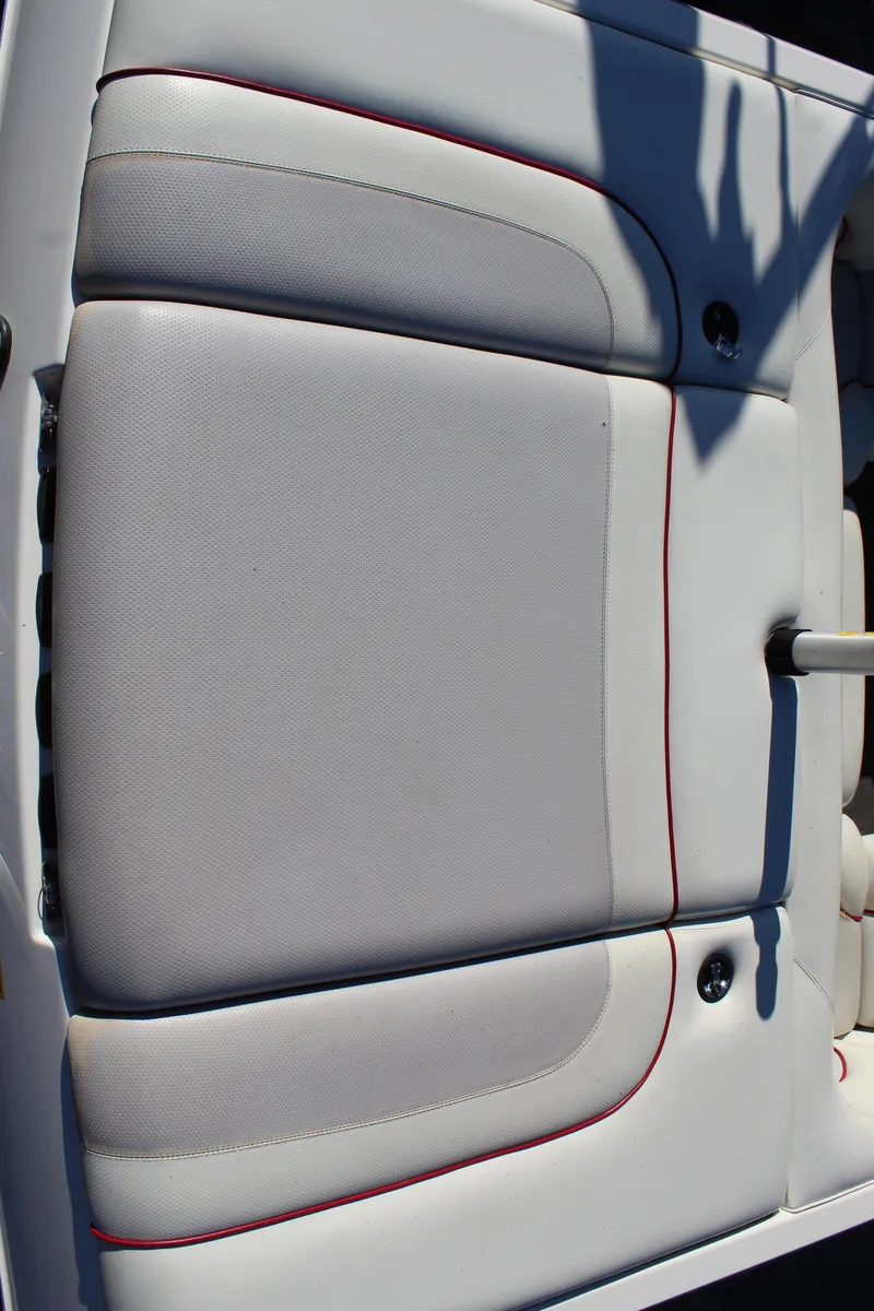 Slide: The Image of Malibu Sunscape 21 LSV 2003 - 7