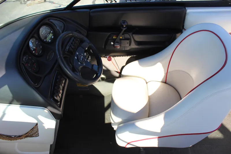 Slide: The Image of Malibu Sunscape 21 LSV 2003 - 9