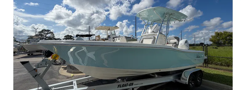 The Image of Pioneer 220 Baysport 2027 - 0