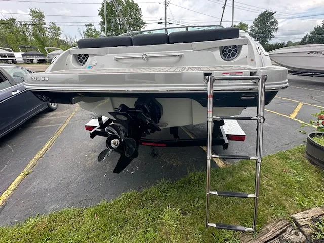 Slide: The Image of Crownline Boats 200 SS 2024 - 31