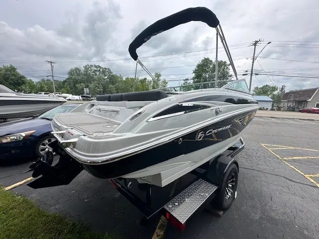 Slide: The Image of Crownline Boats 200 SS 2024 - 33