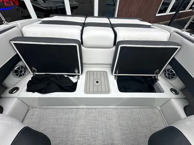Slide: The Image of Crownline Boats 200 SS 2024 - 3