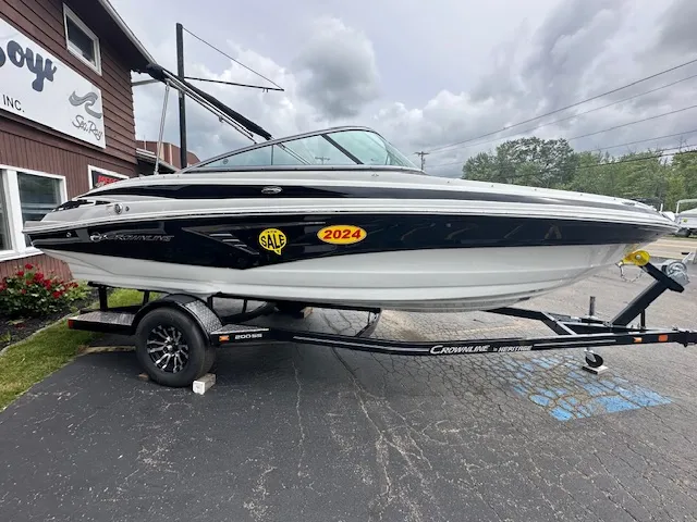 Slide: The Image of Crownline Boats 200 SS 2024 - 34