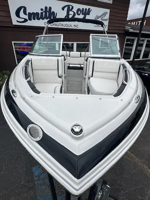 Slide: The Image of Crownline Boats 200 SS 2024 - 27