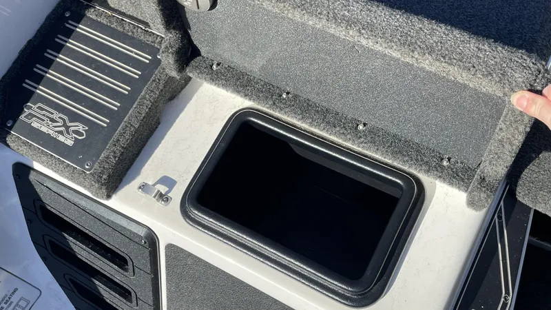 Slide: The Image of Skeeter FX20 Limited Edition 2019 - 10