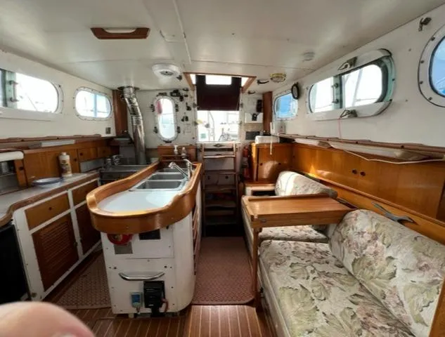 Slide: The Image of Endurance Pilothouse 1992 - 15
