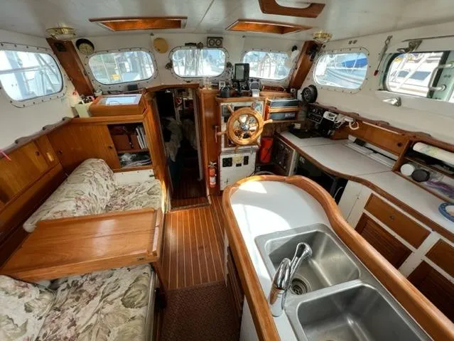 Slide: The Image of Endurance Pilothouse 1992 - 16