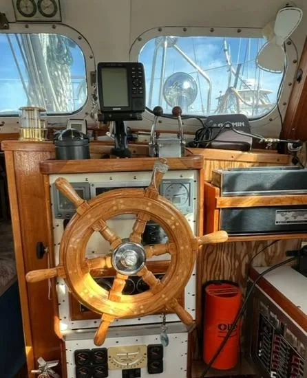 Slide: The Image of Endurance Pilothouse 1992 - 20