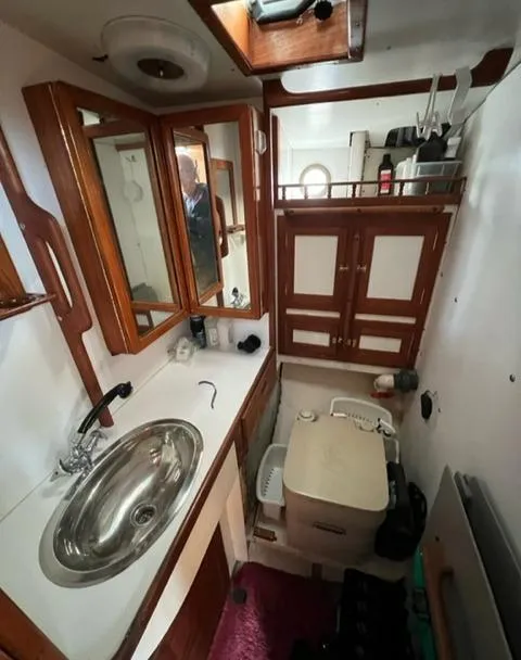 Slide: The Image of Endurance Pilothouse 1992 - 36